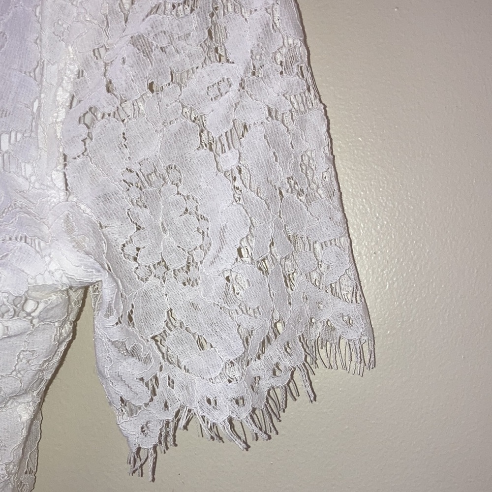 Lulus lace dress ๐ - Picture 8 of 10